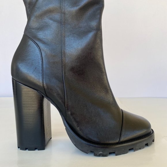 NIB SCHUTZ S-TALL BLACK LEATHER LUG SOLE KNEE HIGH BOOTS SZ 8.5 - Picture 9 of 13